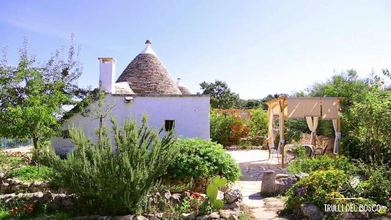 Couette-café Trulli Del Bosco 2*